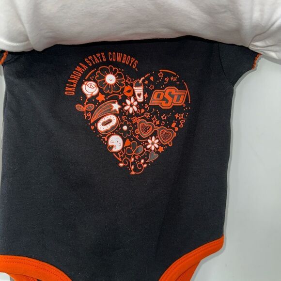 Oklahoma State University Baby 3 piece onesies 18 months - Picture 4 of 4